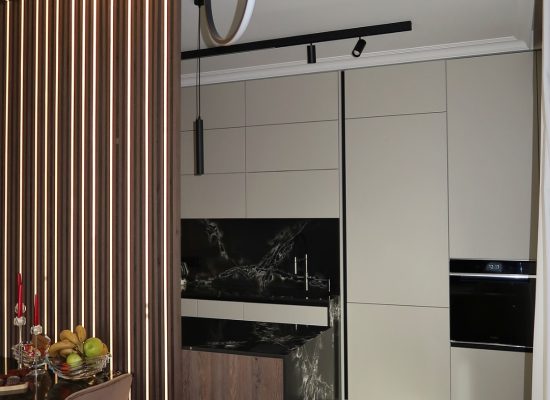 Elite Decor a transformat acest apartament într-un spațiu modern și perfect organizat, unde desi